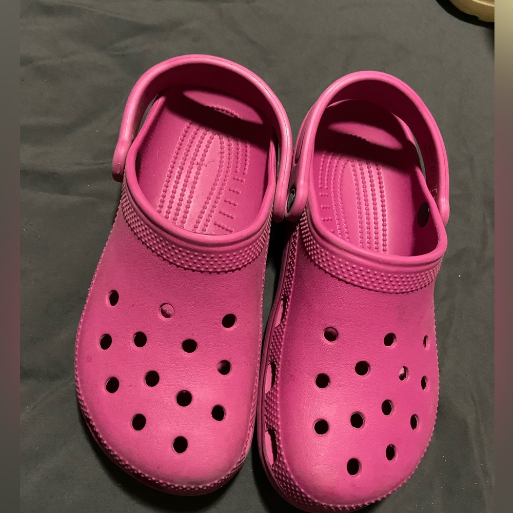 Pink crocs